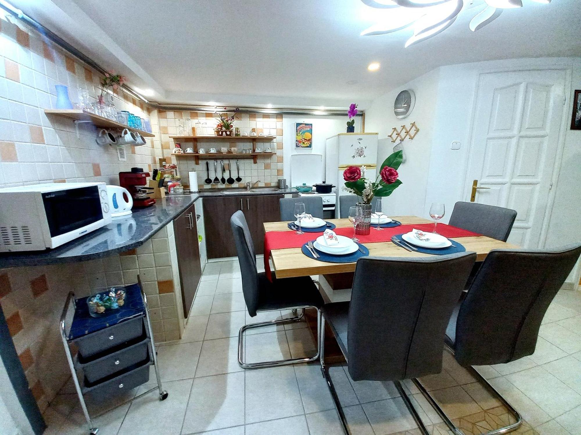 Downtown Acacia Str Apartment Будапеща Екстериор снимка